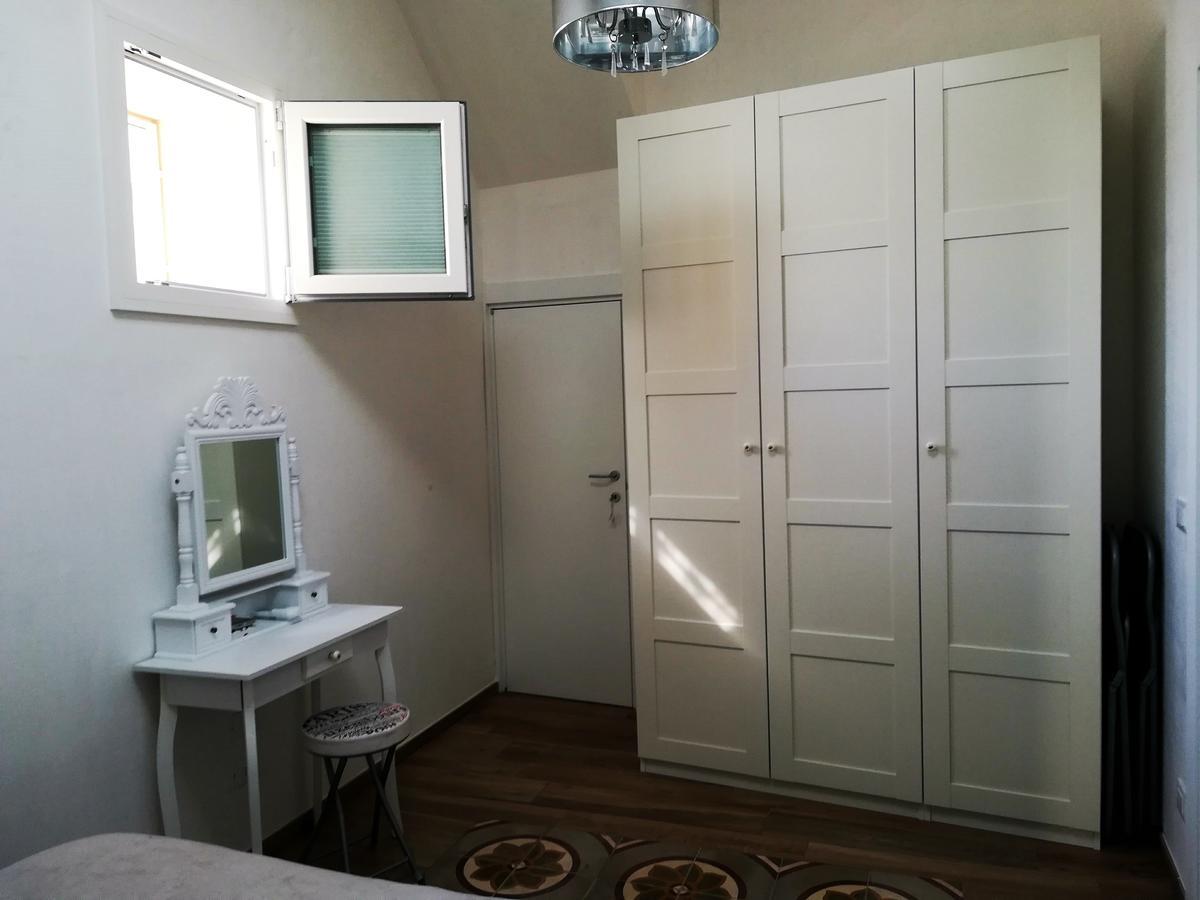 Casa Moonlight Apartment Monopoli Luaran gambar